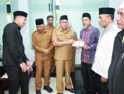 Pemerintah Kota Ternate Beri Insentif Ke Imam, Sya’ra, Guru Ngaji dan Pengasuh TPQ