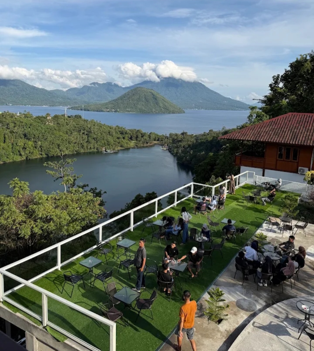 Foto dok: suasana vila logo montana