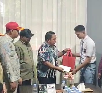 Foto: Suasana pelepasan anggota paskibra tinggkat nasional Oleh Rizal Marsaoly Sekot Ternate